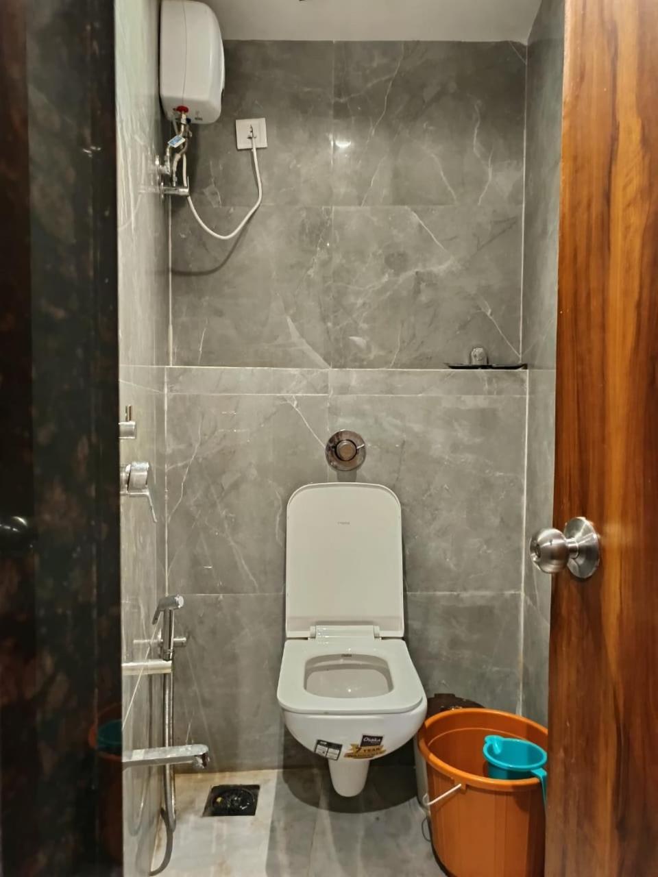 Mkh Apartament Bombaj